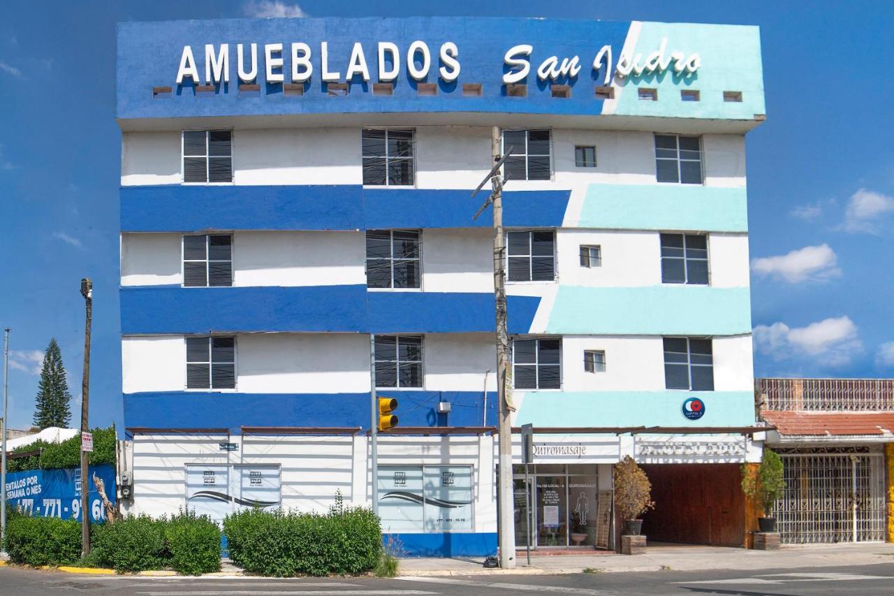 Amueblados San Isidro Otel León Dış mekan fotoğraf