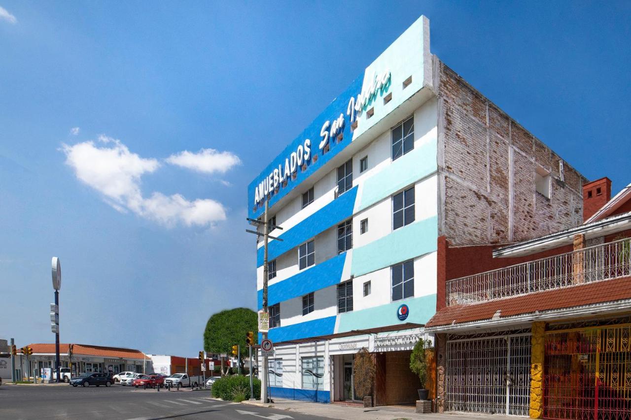 Amueblados San Isidro Otel León Dış mekan fotoğraf